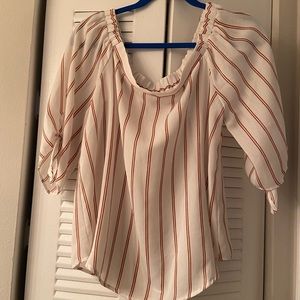 Active USA off the shoulder top L